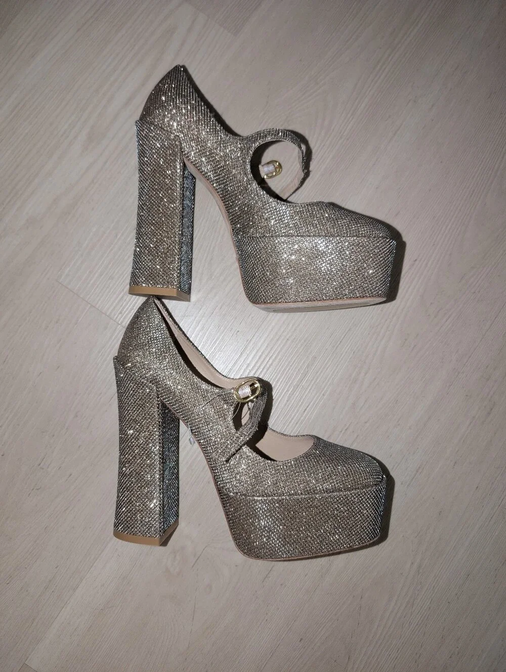 Stuart Weitzman New With Hangtag